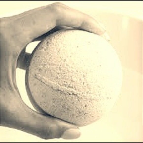 DETOXIFY BATH BOMB (SET OF 3; 8- 9 oz EACH) - Picture 1 of 1